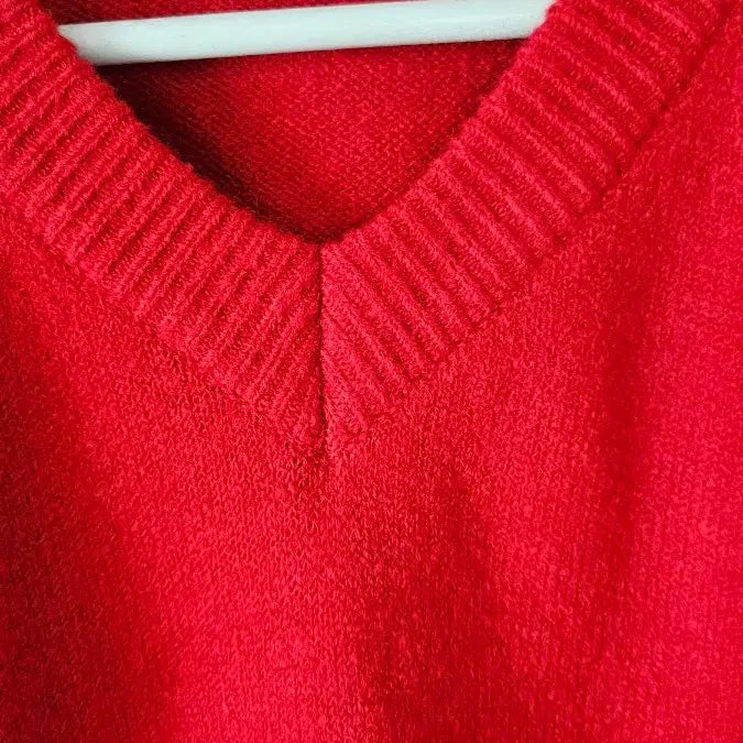 [BUNJANG] Red V-Neck Knit Sweater / (새옷)레드 브이넥니트