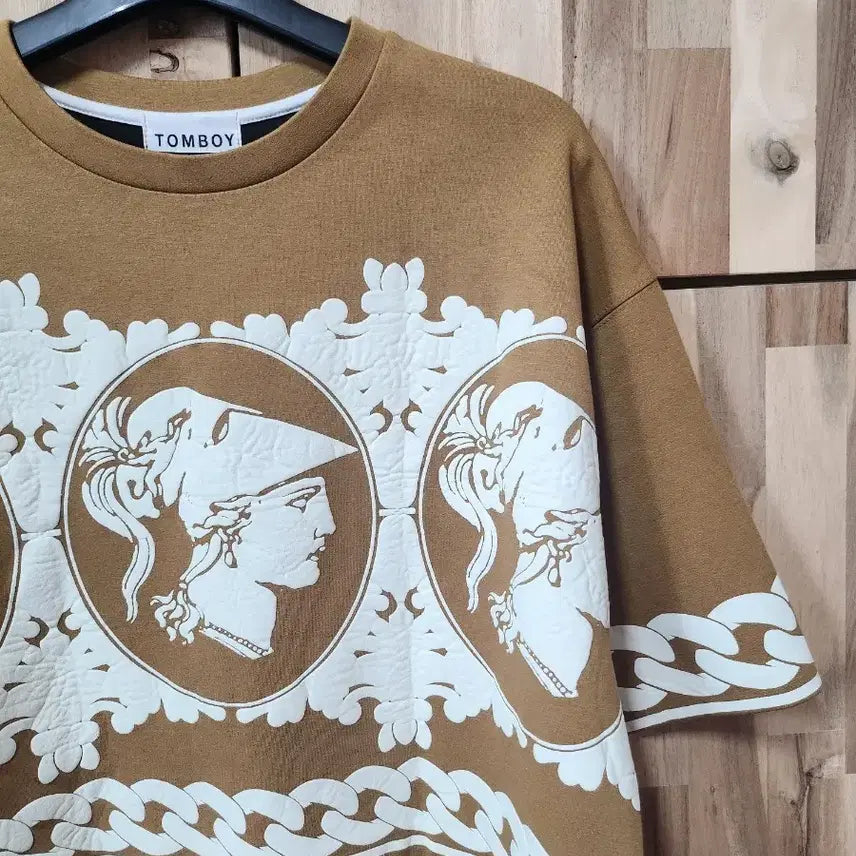 [BUNJANG] Tomboy Brown Embossed Crop Short Sleeve T-Shirt / 택포)톰보이 -브라운 엠보 크롭 반팔 티셔츠