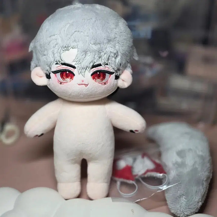 [BUNJANG] PLAVE Eunho 20cm Doll + Overalls / 플레이브 20깅 은호 으른늑대 + 멜빵바지