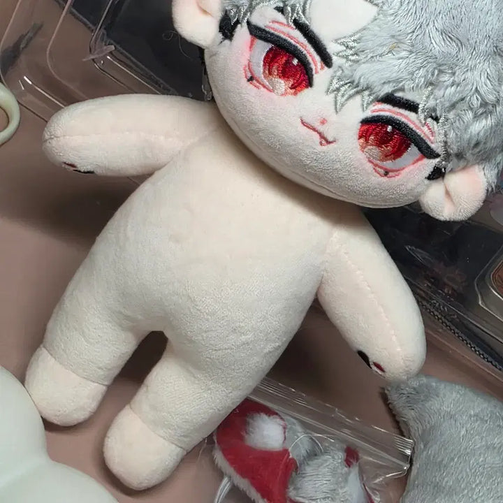 [BUNJANG] PLAVE Eunho 20cm Doll + Overalls / 플레이브 20깅 은호 으른늑대 + 멜빵바지