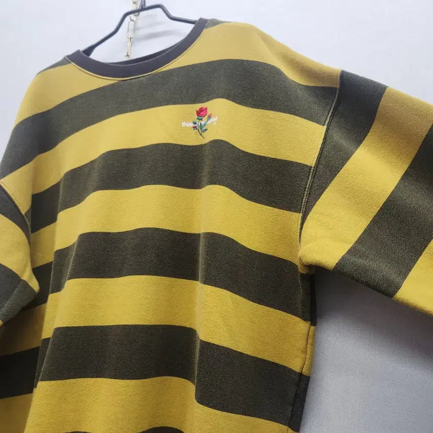 [BUNJANG] thisisneverthat Logo Stripe Oversized Sweatshirt / 디스이즈네버댓 로고 스트라이프 오버핏 맨투맨 L(3XL)