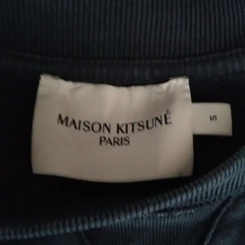 [BUNJANG] Maison Kitsune Fox Patch Sweatshirt Navy S / 메종키츠네 폭스 패치 맨투맨 네이비 s