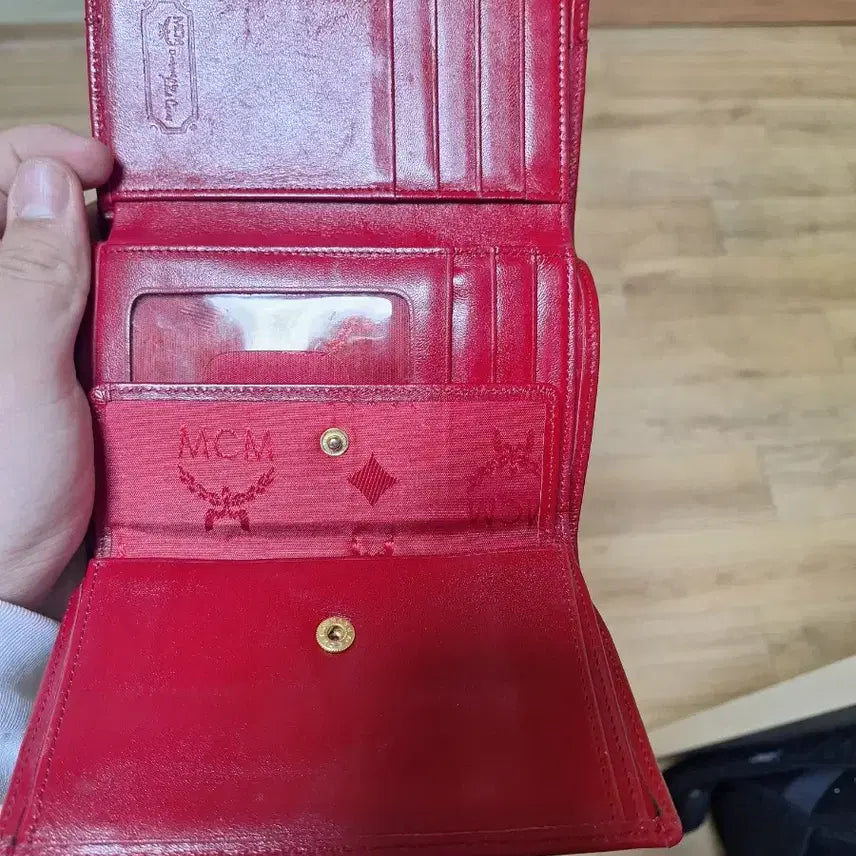 [BUNJANG] MCM Red Leather Wallet / MCM 지갑