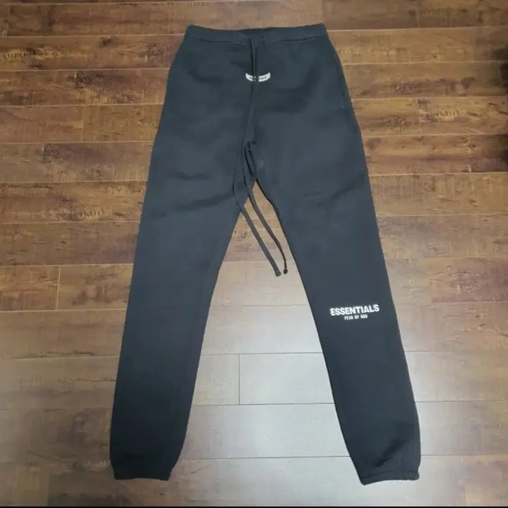 [BUNJANG] Fear of God Essentials Reflective Sweatpants / 피어오브갓 에센셜 스웻팬츠