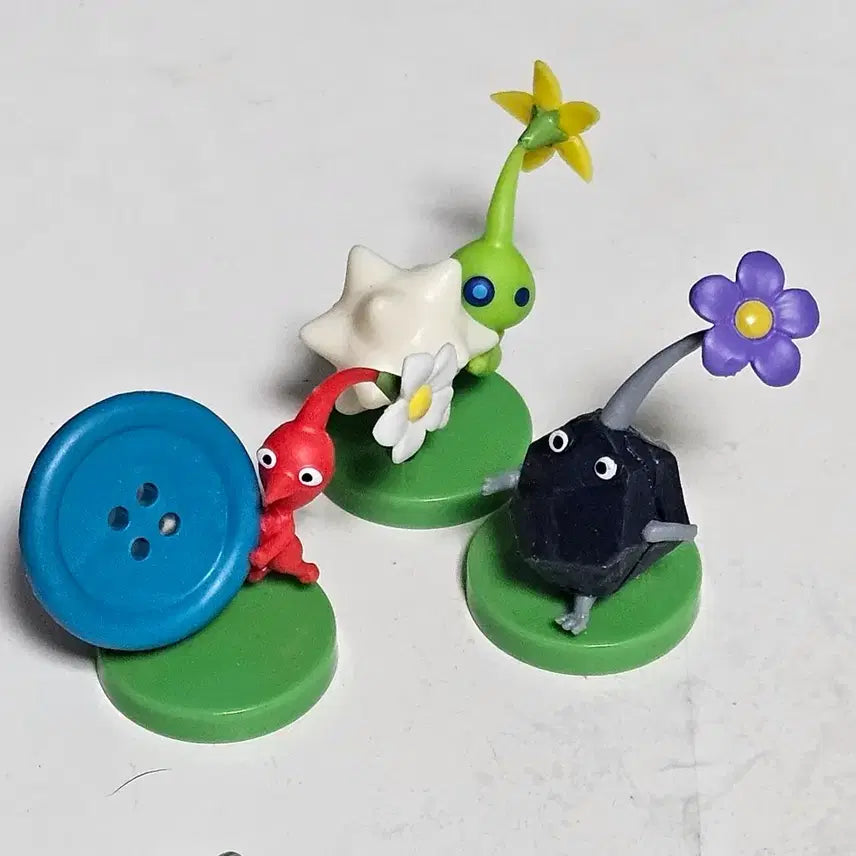 [BUNJANG] Pikmin Chocolate Egg Figure Bundle / 피크민 초코에그 3종&베쓰밤 1종 일괄