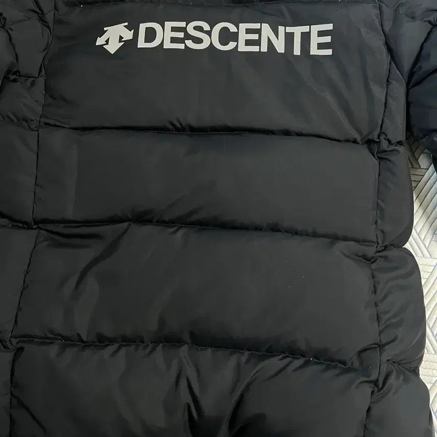 [BUNJANG] Descente Canon Goose Down Jacket Black / 데상트 캐논 구스다운 블랙 85 S