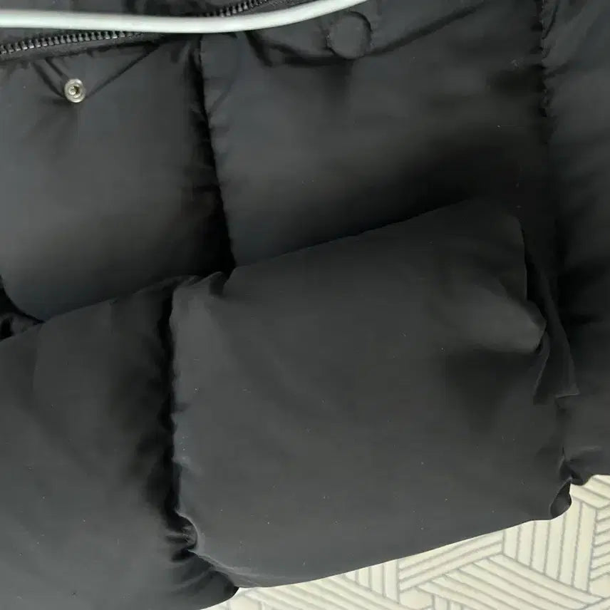 [BUNJANG] Descente Canon Goose Down Jacket Black / 데상트 캐논 구스다운 블랙 85 S