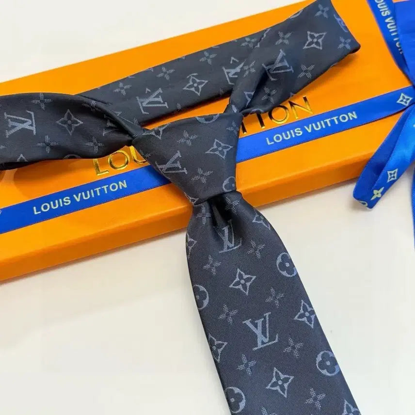[BUNJANG] Louis Vuitton Tie / 루이비통 넥타이