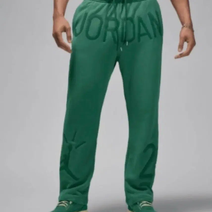 [BUNJANG] Nike x Nina Chanel Abney Fleece Green Pants / 나이키 조던 X니나 샤넬 애브니 플리스 그린 팬츠