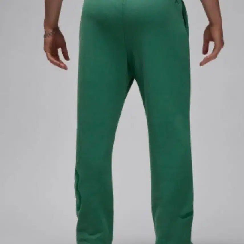 [BUNJANG] Nike x Nina Chanel Abney Fleece Green Pants / 나이키 조던 X니나 샤넬 애브니 플리스 그린 팬츠
