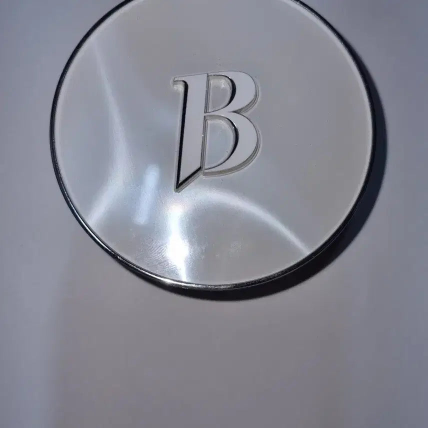 [BUNJANG] Banila Co Covericious Ultimate White Cushion #23 / 바닐라코 커버리셔스 얼티밋 화이트 쿠션 23호