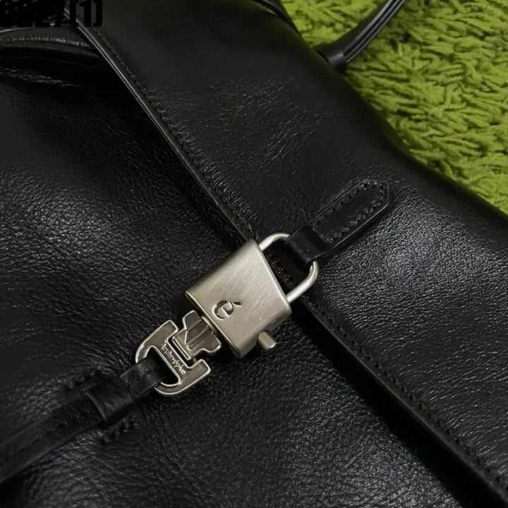 [BUNJANG] Archivepke Lock Tote Bag / 아카이브앱크 자물쇠 토트백