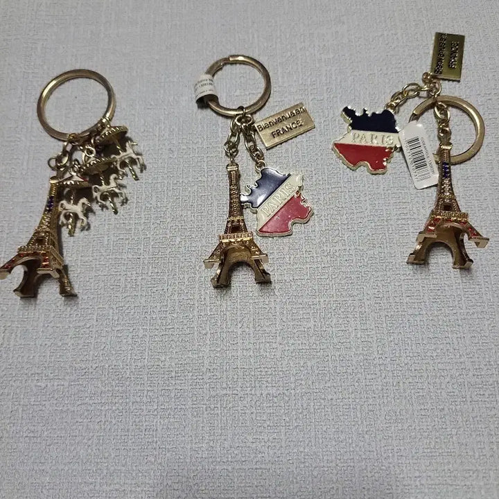 [BUNJANG] Eiffel Tower Keyring Souvenir / [구매혜택안내]에펠탑 키링 파리 기념품 열쇠고리