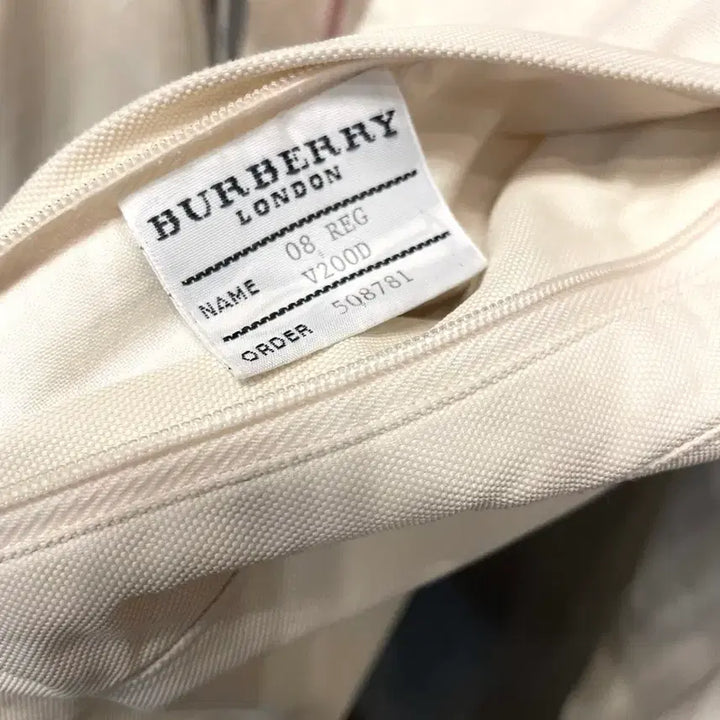 [BUNJANG] Burberry London Cream Hooded Windbreaker Coat (Size 55-55.5) / 정품)) 버버리 런던 크림색 후드 코트 바람막이 55~55반
