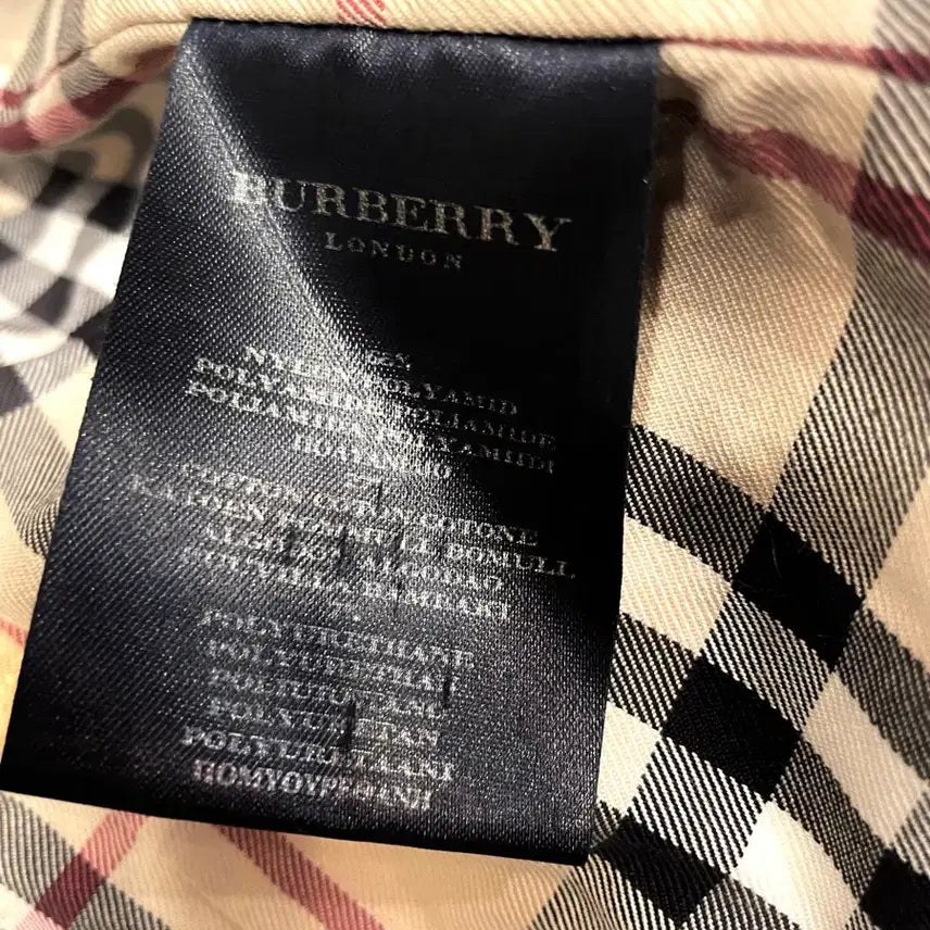 [BUNJANG] Burberry London Cream Hooded Windbreaker Coat (Size 55-55.5) / 정품)) 버버리 런던 크림색 후드 코트 바람막이 55~55반