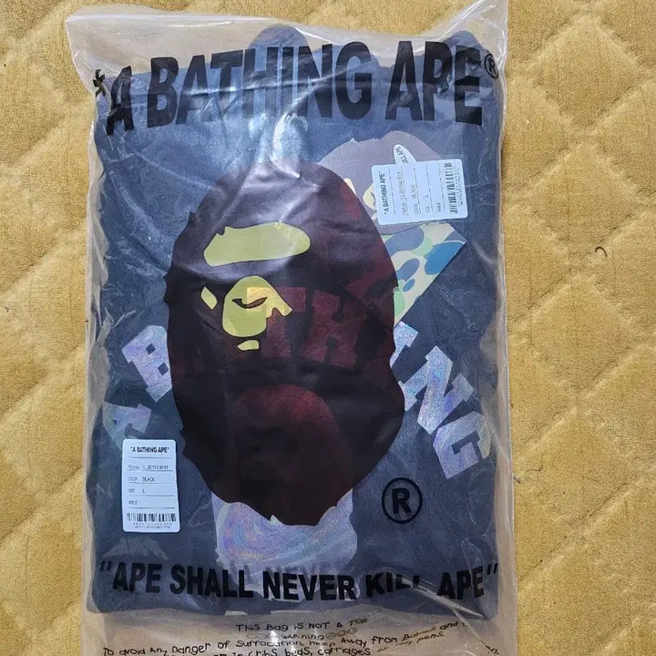 [SOLD OUT] 베이프 블랙 후드티 L 사이즈