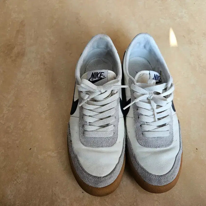 [BUNJANG] Nike White/Black Sneakers / 나이키 흰/검 운동화 스니커즈