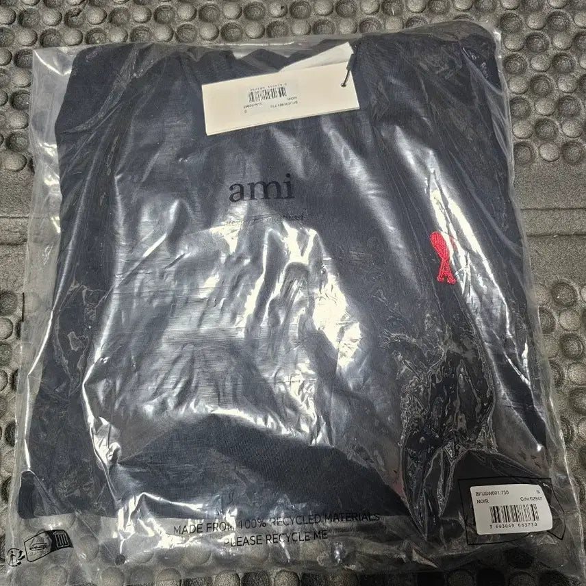 [SOLD OUT] 아미 맨투맨 블랙 s