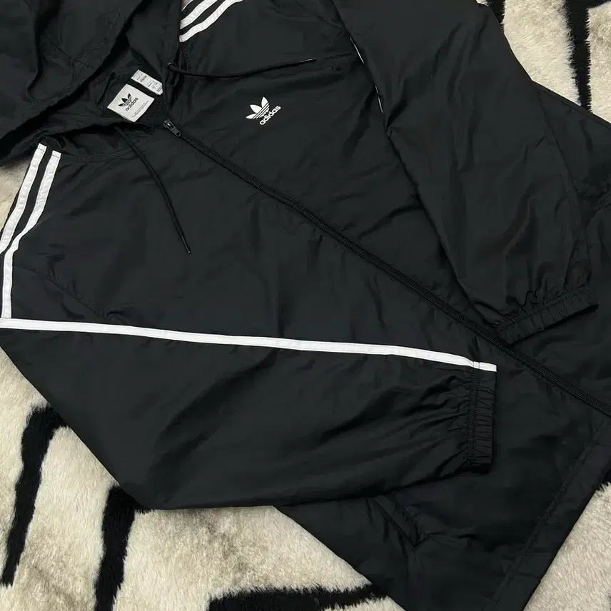 [BUNJANG] Adidas 3-Stripes Oversized Hooded Windbreaker Black / [S]아디다스 오버핏 3st 후드 바람막이/블랙