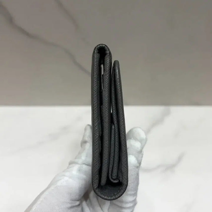 [BUNJANG] Prada Vitello Move Flap Wallet / [정품] 프라다 비텔로 플랩 반지갑