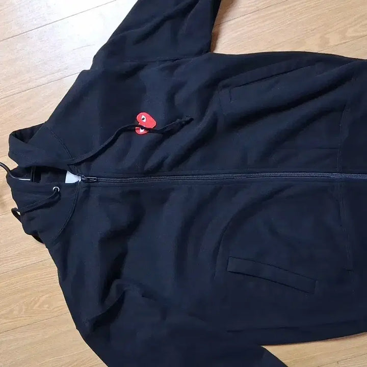 [BUNJANG] Comme des Garçons Black Heart Logo Hoodie Zip-Up / 꼼데가르송 검정 하트 로고 후드집업
