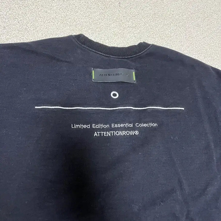 [BUNJANG] Attentionrow Limited Edition Pigment Sweatshirt Black / 어텐션로우 리미티드에디션 한정판 피그먼트 맨투맨 1사이즈 블랙