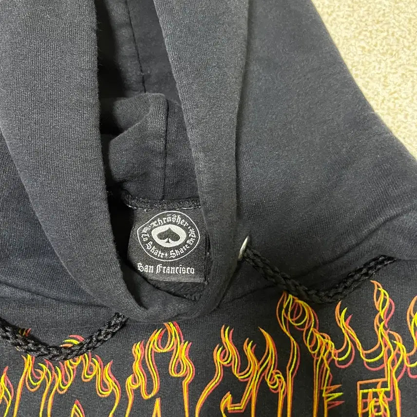 [BUNJANG] Thrasher Flame Logo Hoodie L / 트래셔 thrasher 한정판 플레임로고 후드티 L
