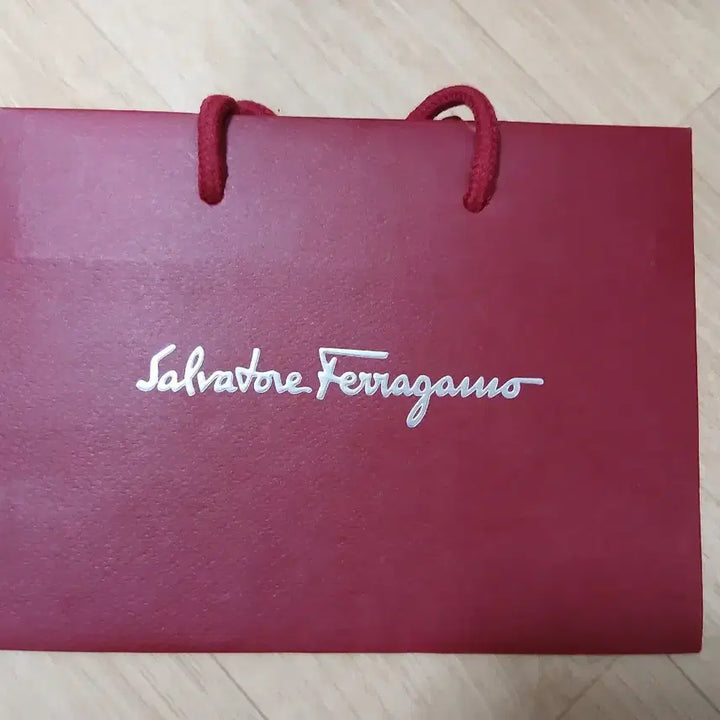 [BUNJANG] Ferragamo Gancini Men's Wallet / 페라가모 남성 간치니 반지갑 (새제품)