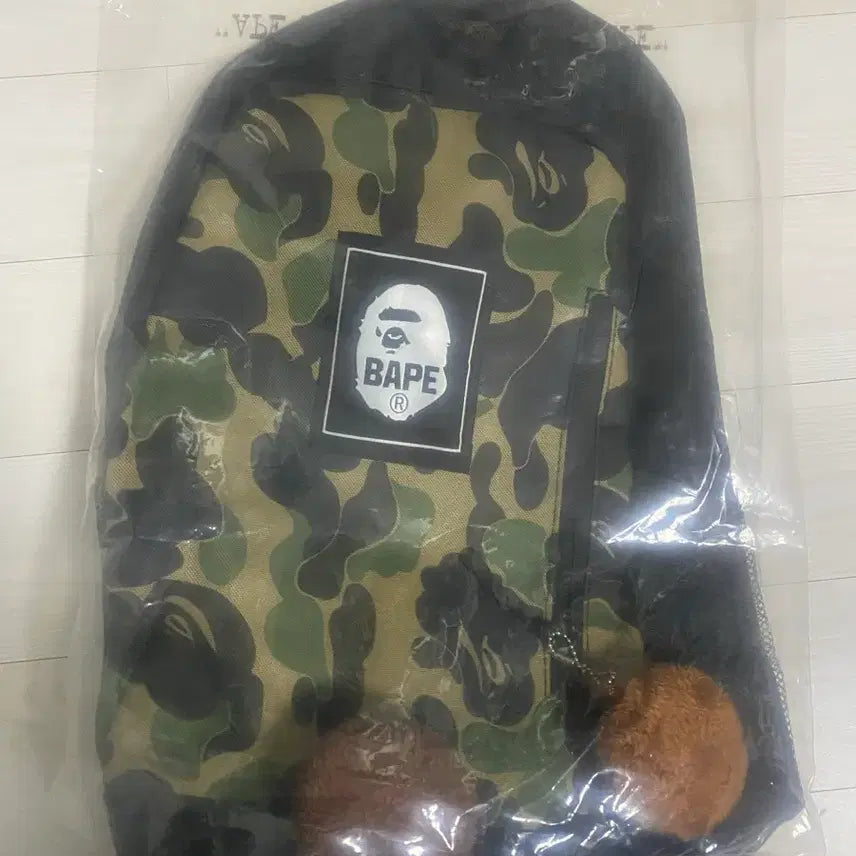 [BUNJANG] BAPE Milo Keyring Backpack Set / 베이프 일본잡지부록 백팩 마일로키링2개