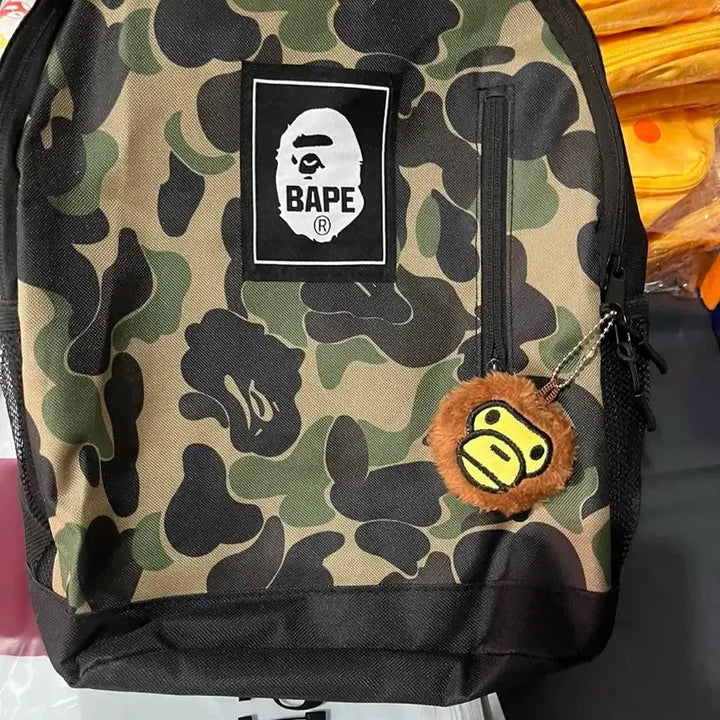 [BUNJANG] BAPE Milo Keyring Backpack Set / 베이프 일본잡지부록 백팩 마일로키링2개