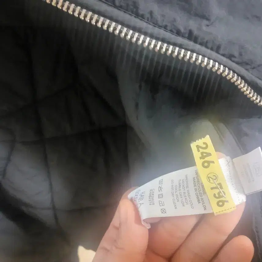 [BUNJANG] Stussy Dice Quilted Liner Jacket Black M / 스투시 다이스 퀼티드 라이너 자켓 블랙 M