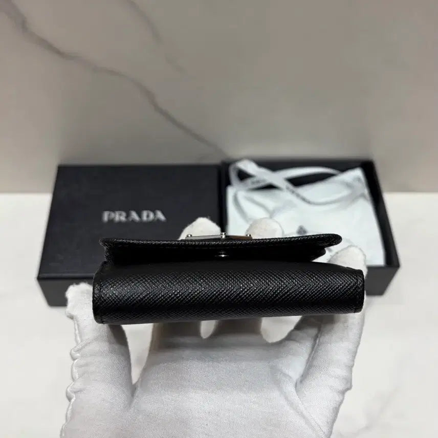 [BUNJANG] Prada Triangle Logo Bi-fold Wallet / [정품] S급 프라다 트라이앵글 로고 반지갑