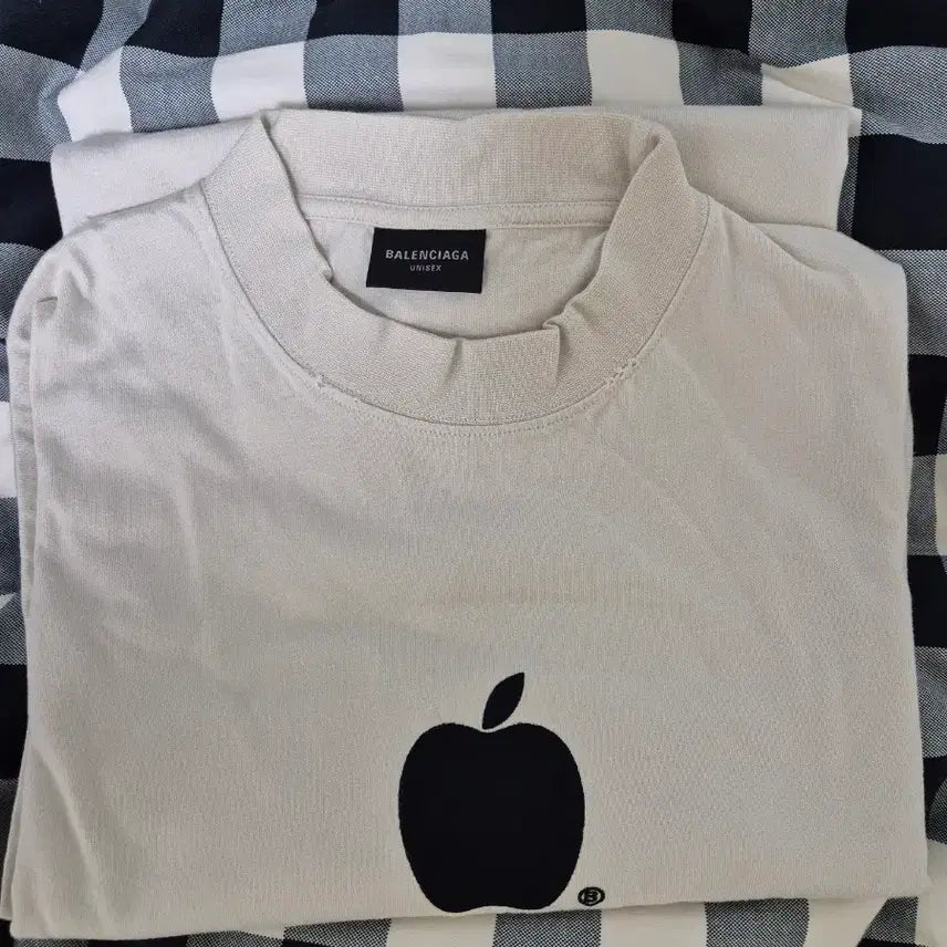 [BUNJANG] Balenciaga Be Different T-shirt Ivory / [3] 발렌시아가 비 디프런트 티셔츠 아이보리