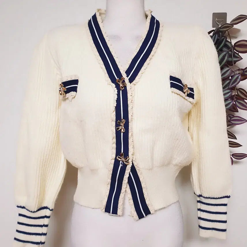 [BUNJANG] Ivory Ribbon Button Crop Cardigan / 새상품 리본단추 크롭가디건 55 66 아이보리 배색니트
