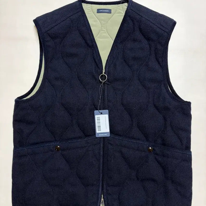 [BUNJANG] Drake's Quilted Vest - Navy Melton Wool / 드레익스 퀼티드 베스트 40