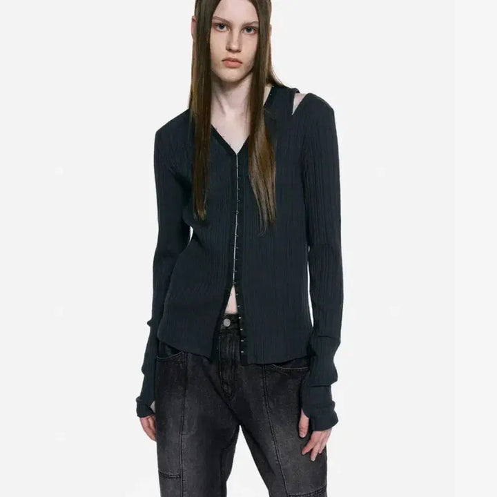 [BUNJANG] In Silence Woman Hook Detail Top / 인사일런스우먼 후크 디테일 탑