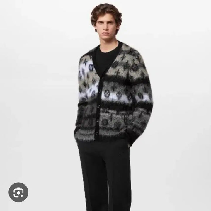 [SOLD OUT] (S+/  L ) 루이비통 모노그램 모헤어 블랙 가디건