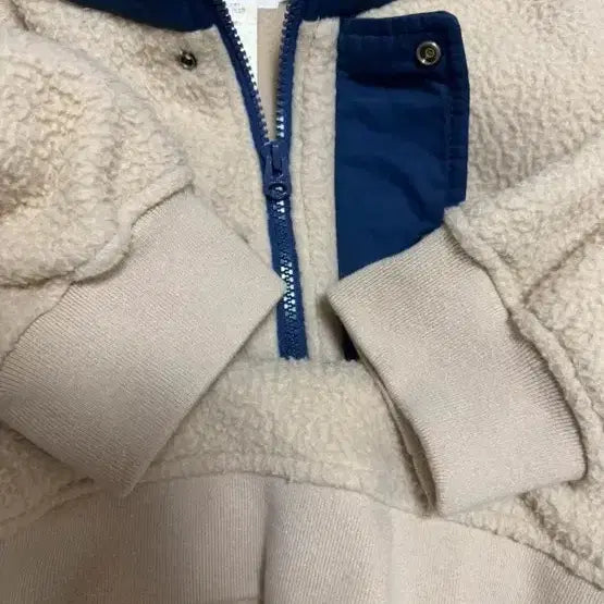 [BUNJANG] Kakys Camber Pullover Sweatshirt / 카키스 캠버 풀오버 스웻