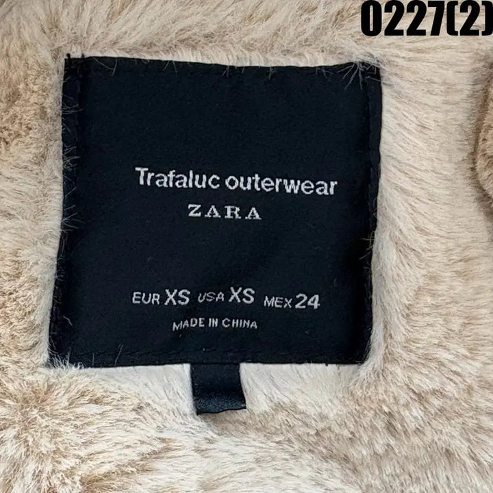 [BUNJANG] ZARA Khaki Faux Fur Hooded Padded Jumper / 자라 카키색 퍼 후드 패딩 점퍼 XS