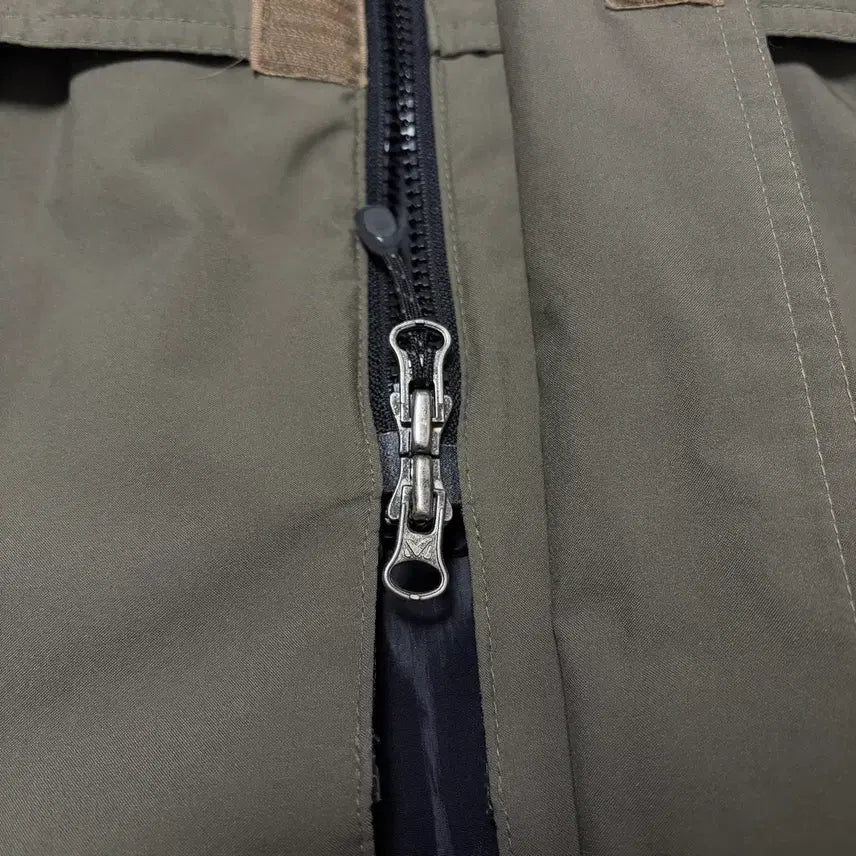 [BUNJANG] Millet Gore-Tex Khaki Brown Two-Way Windbreaker Jacket / MILLET 밀레 고어텍스 카키 브라운 투웨이 바람막이 자켓