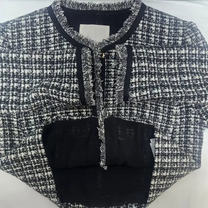[BUNJANG] Reneyvon Tweed Jacket / 레니본 춘추 트위드 자켓