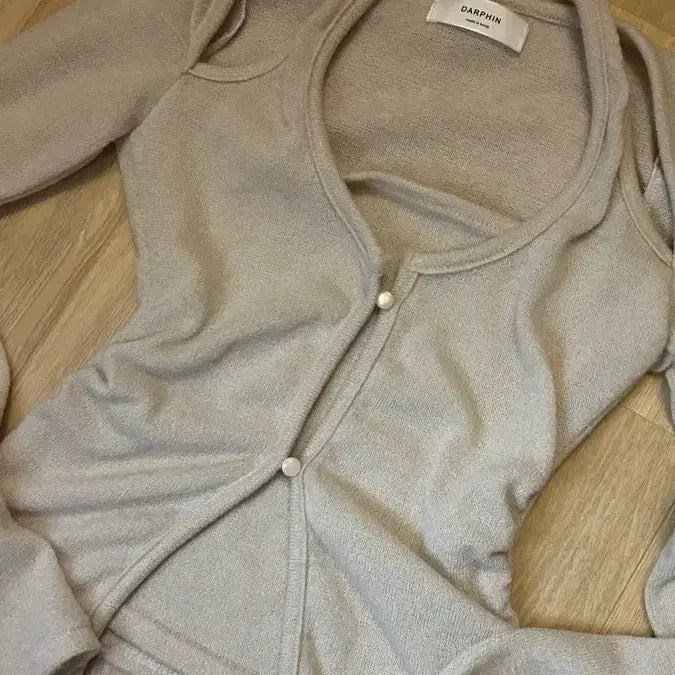 [BUNJANG] Beige Knit Cardigan / 베이지색감 니트 가디건