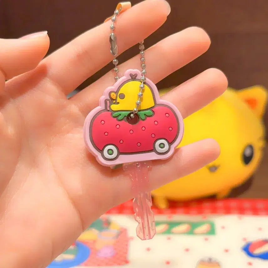 [BUNJANG] San-X Rilakkuma Kiiroitori Strawberry Keyring / 고전 산엑스 리락쿠마 키이로이토리 딸기 열쇠 키링