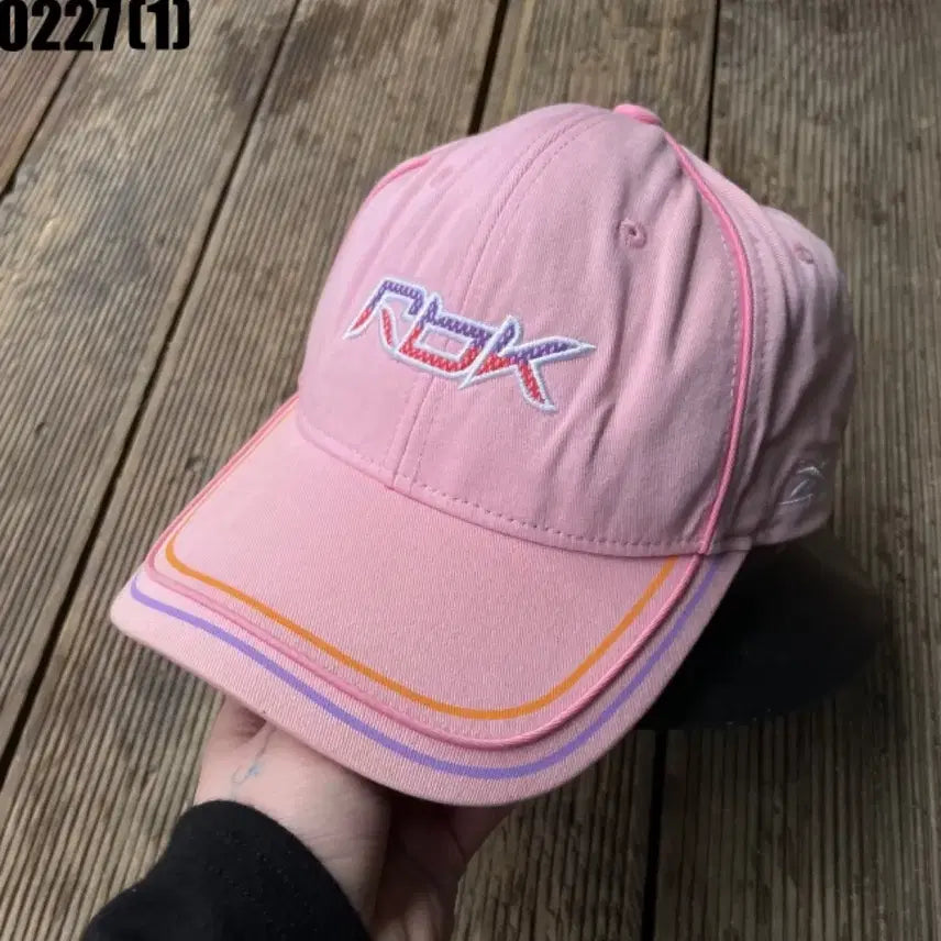 [BUNJANG] Reebok Pink Ball Cap / 리복 볼캡 모자
