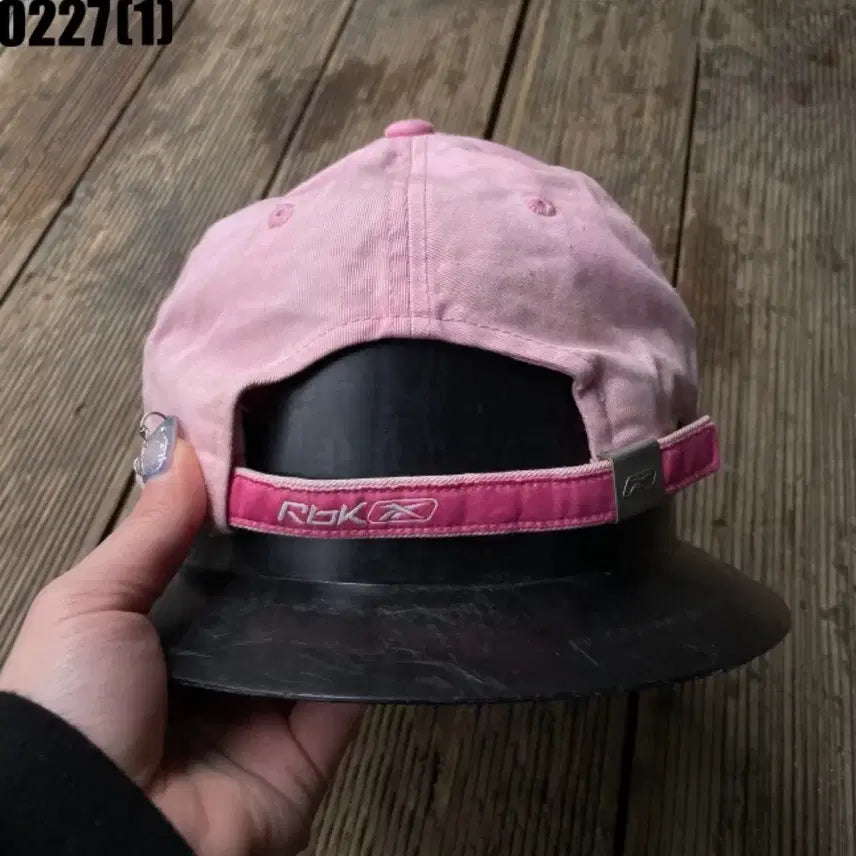 [BUNJANG] Reebok Pink Ball Cap / 리복 볼캡 모자