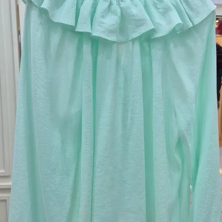 [BUNJANG] Mint Ruffle Blouse / 민트 프릴 블라우스 / 러플 넥 리본 블라우스 40%세일