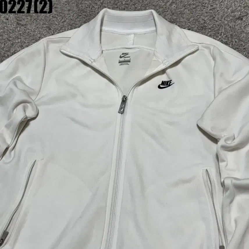 [BUNJANG] Nike White Track Jacket / 나이키 화이트 트랙 자켓