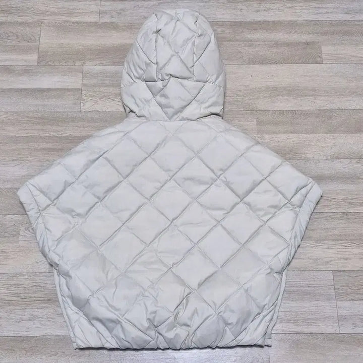 [BUNJANG] Karl Lagerfeld Goose Down Vest (S) / (새것)칼라거펠트 구스 패딩조끼(S)