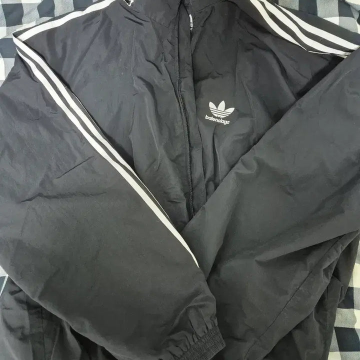 [BUNJANG] Balenciaga Adidas Performance Poplin Tracksuit Jacket Black / [3] 발렌시아가 x 아디다스 퍼포먼스 포플린 트랙수트 자켓 블랙