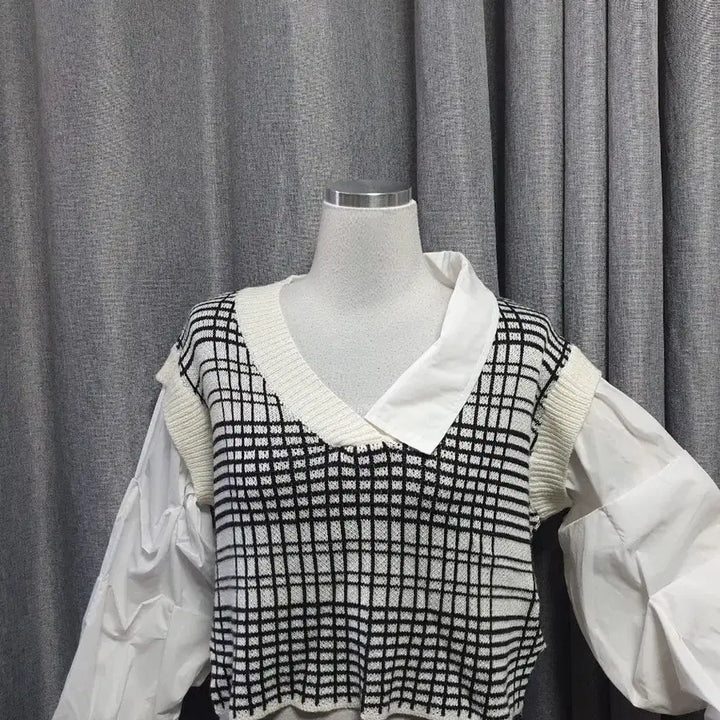 [BUNJANG] 셔츠배색 니트 / 셔츠배색 니트